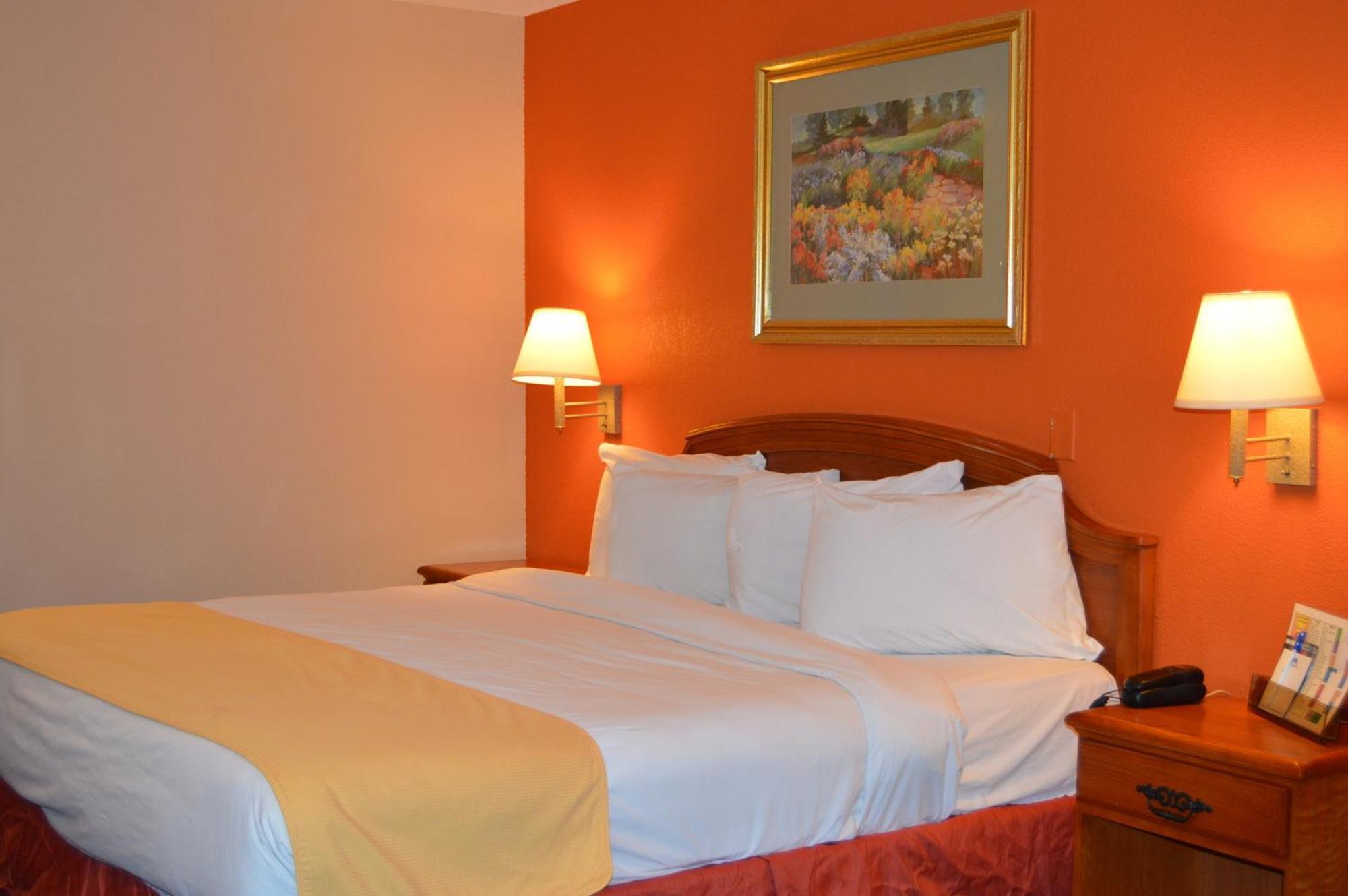 Americas Best Value Inn Gainesville Tx Экстерьер фото